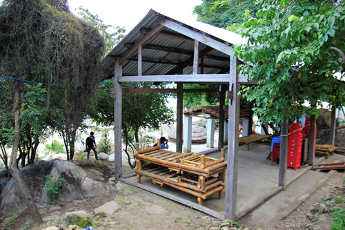 Khu[-]du[-]lịch[-]trái[-]phép[-]trong[-]rừng[-]phòng[-]hộ[-]Hải[-]Vân